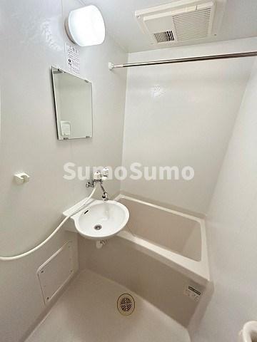 バス・シャワールーム　きれいなお風呂です