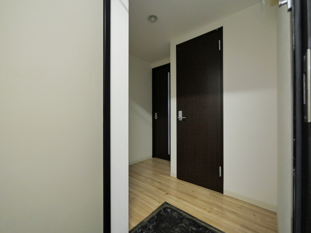 玄関　広々とした玄関です！