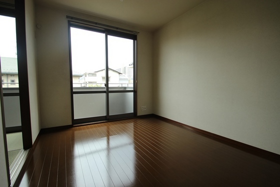 居室・リビング　※別部屋の写真です