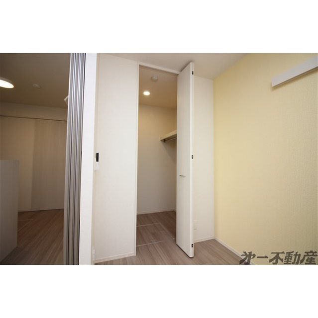 収納　ウォークインクローゼット