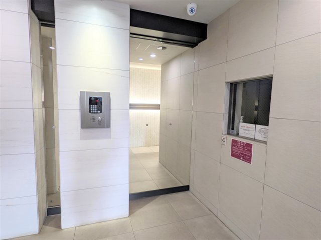 ロビー　建物の内部です