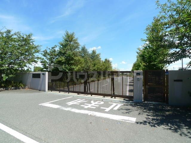 幼稚園・保育園　川村学園女子大学附属保育園（幼稚園・保育園）まで1000m