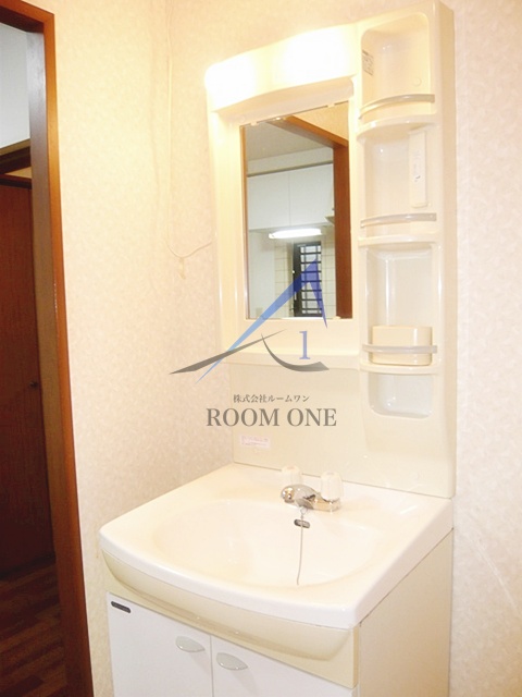 洗面設備　洗面台です。