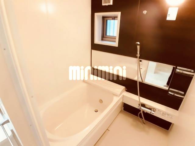 バス・シャワールーム　大きなお風呂