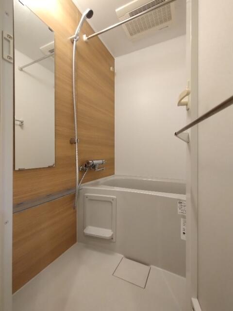 バス・シャワールーム　?