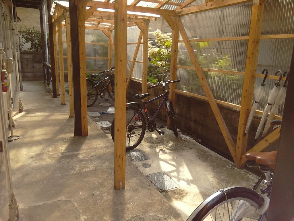 その他共有部分　屋根付き駐輪場