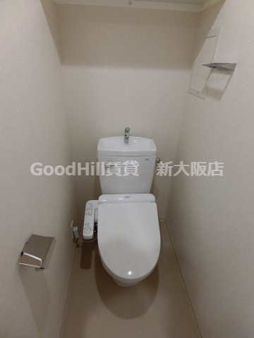 トイレ　プレサンスOSAKA西中島リエゾン