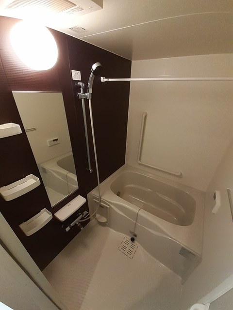 バス・シャワールーム　きれいなお風呂です