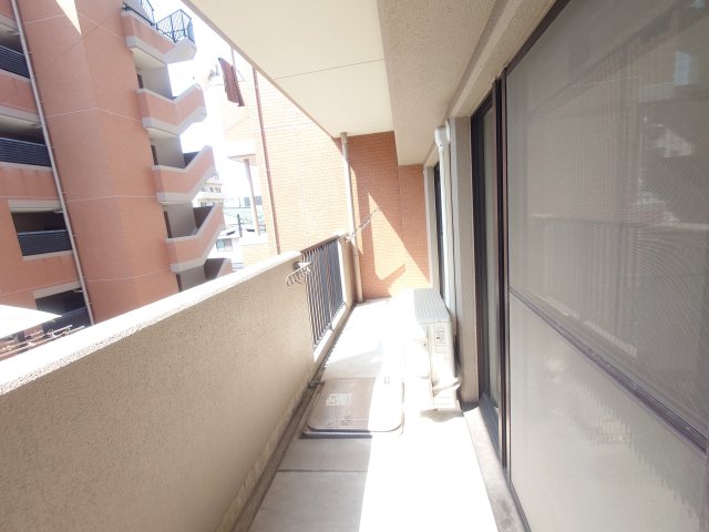 玄関　同物件別号室の写真です。