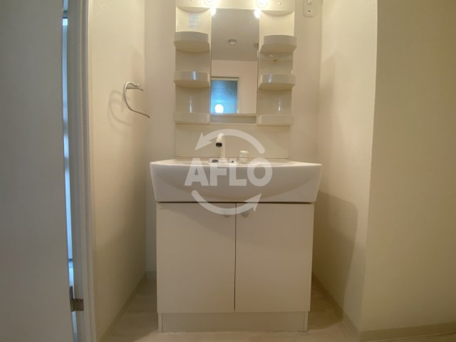 洗面設備　ヴィレッジ蔵人　洗面台