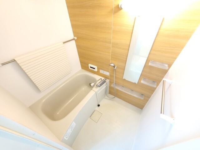 バス・シャワールーム　※同タイプ　２０１号室の写真