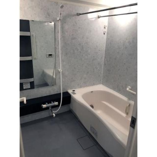 バス・シャワールーム　※写真は同タイプ住戸です。