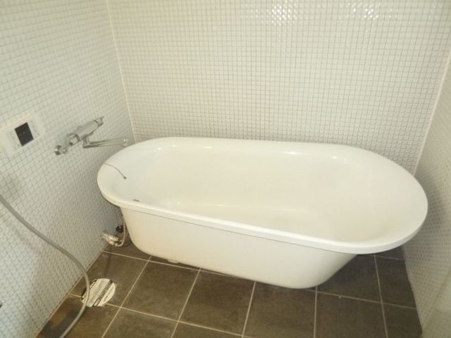 バス・シャワールーム　バスルーム