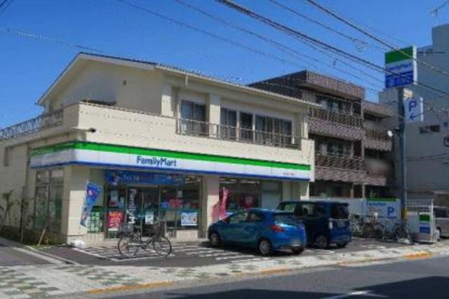 コンビニ　ファミリーマート東小岩六丁目店（コンビニ）まで588m