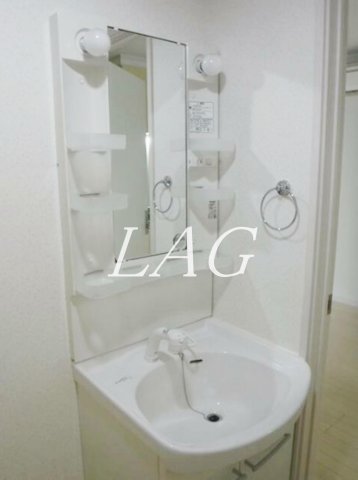 洗面設備　洗面台です。