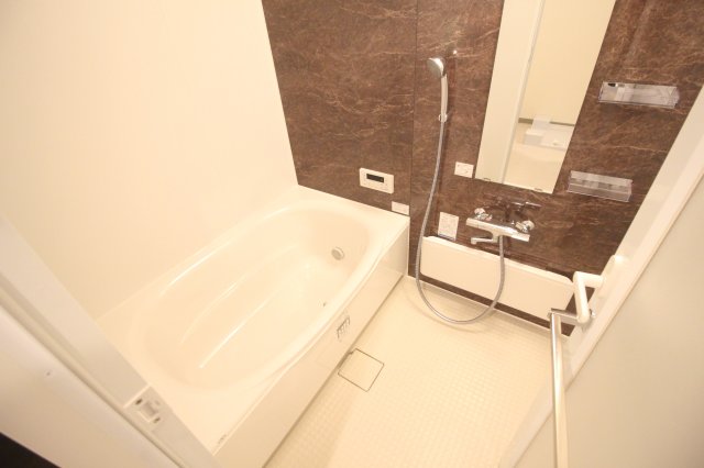 バス・シャワールーム　浴室