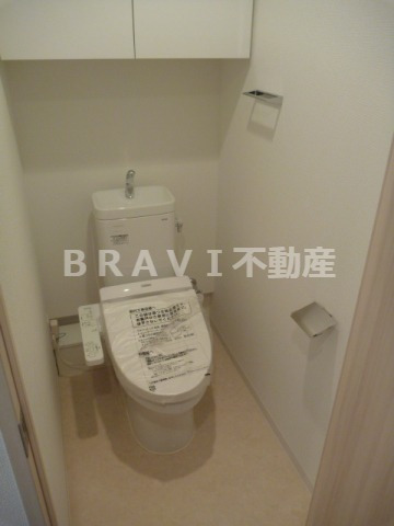 トイレ　【パークアクシス本町】コンパクトで使いやすいトイレです