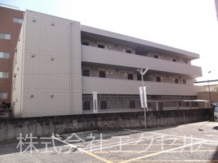 建物外観　駅徒歩圏内の建物です。