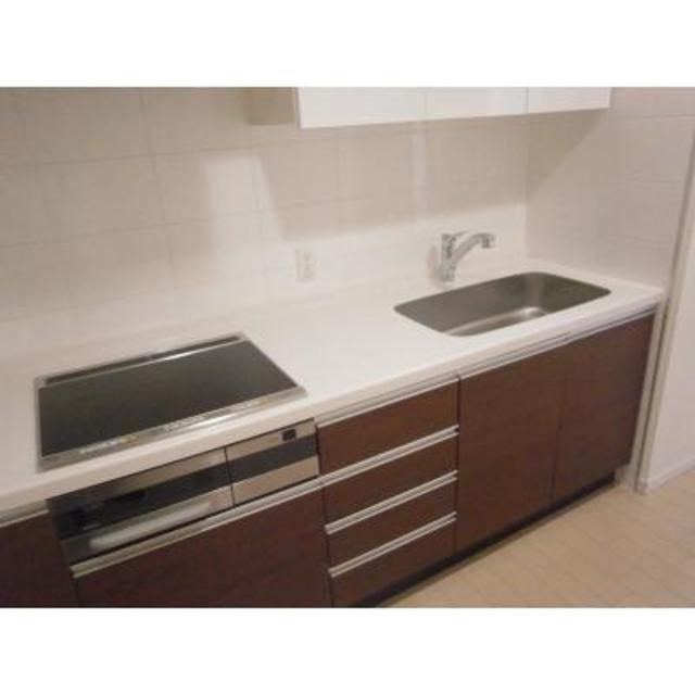 キッチン　※写真は同タイプ住戸です。