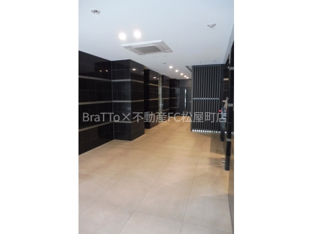 その他共有部分　マンション共有部分（オートロック付き）