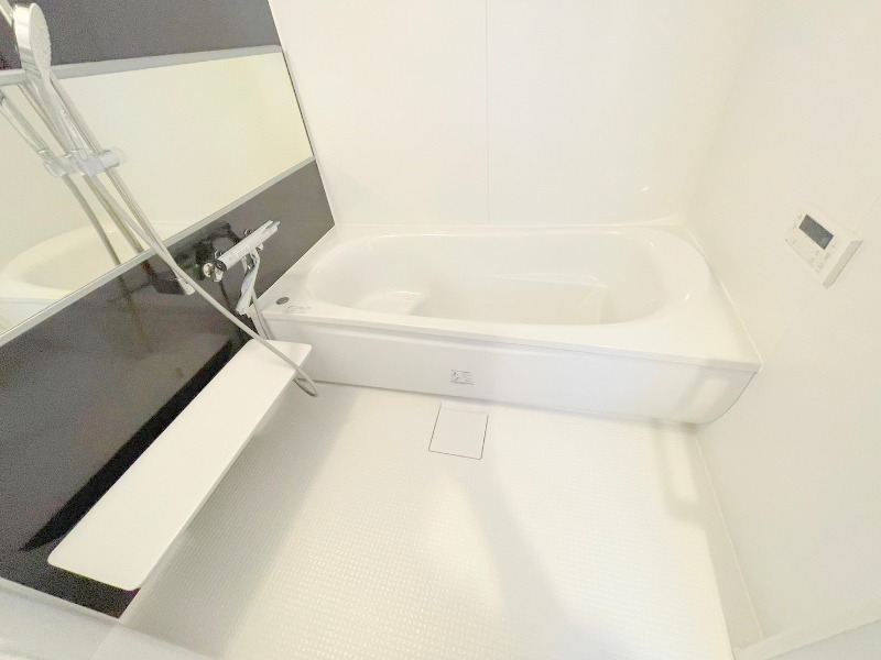 バス・シャワールーム　ゆったりバスルーム♪