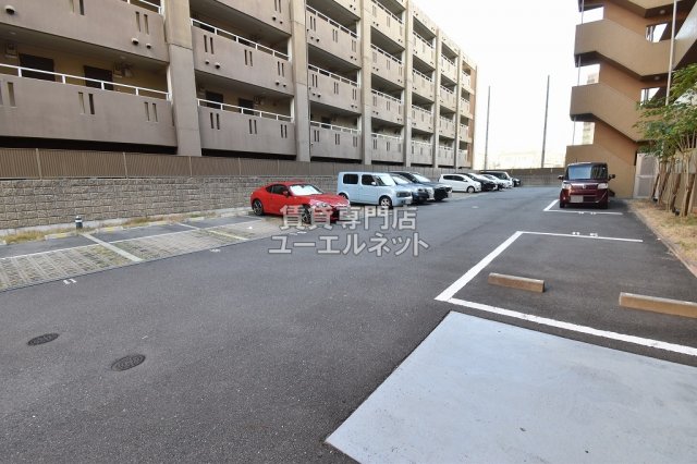 駐車場　敷地内駐車場
