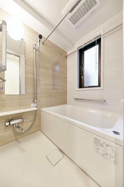 バス・シャワールーム　※写真は同タイプ住戸です。