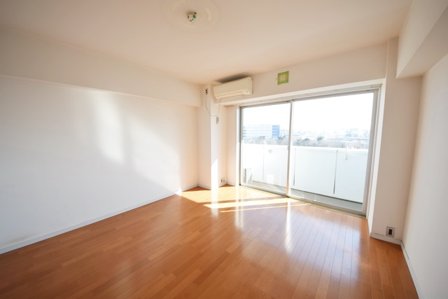 居室・リビング　～是非１度ご内見ください～