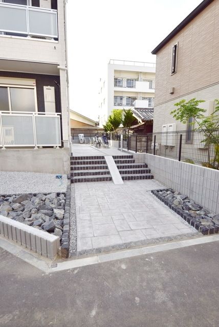 エントランス　エントランス