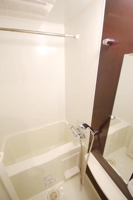バス・シャワールーム　★ゆったり入れるお風呂です★