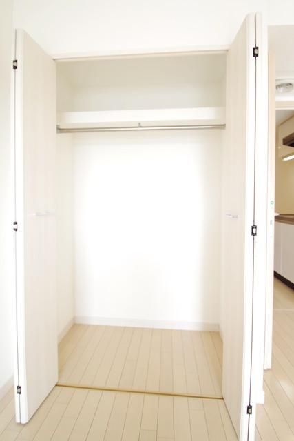 収納　★奥行きと高さのあるクローゼットです★