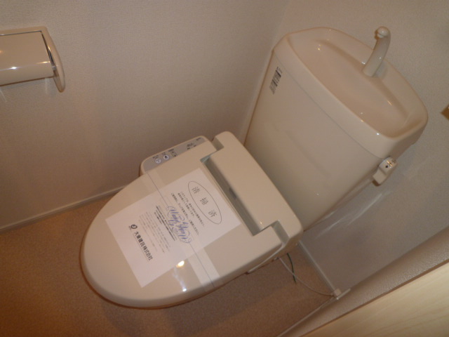 トイレ　シャワー付きトイレ