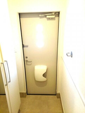 玄関　シューズボックス付きの玄関です★