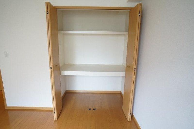 収納　図面と現状に相違がある場合には現状を優先