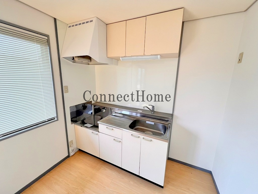 キッチン　写真、間取りは２階のお部屋となり、１階はリフォーム予定です。