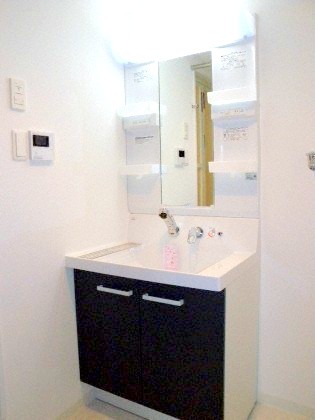 洗面設備　洗面化粧台です♪
