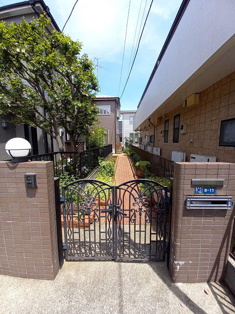 玄関　★044-299-8985までお気軽にお電話下さい♪