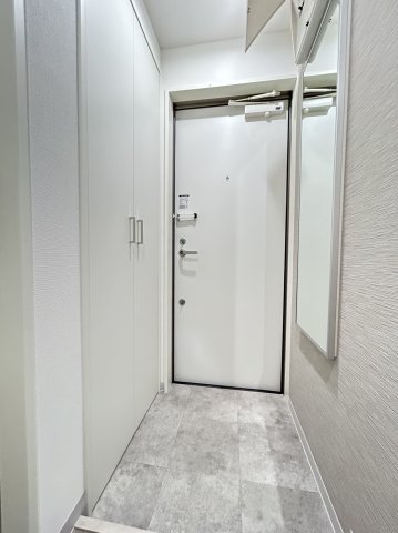 玄関　※参考写真