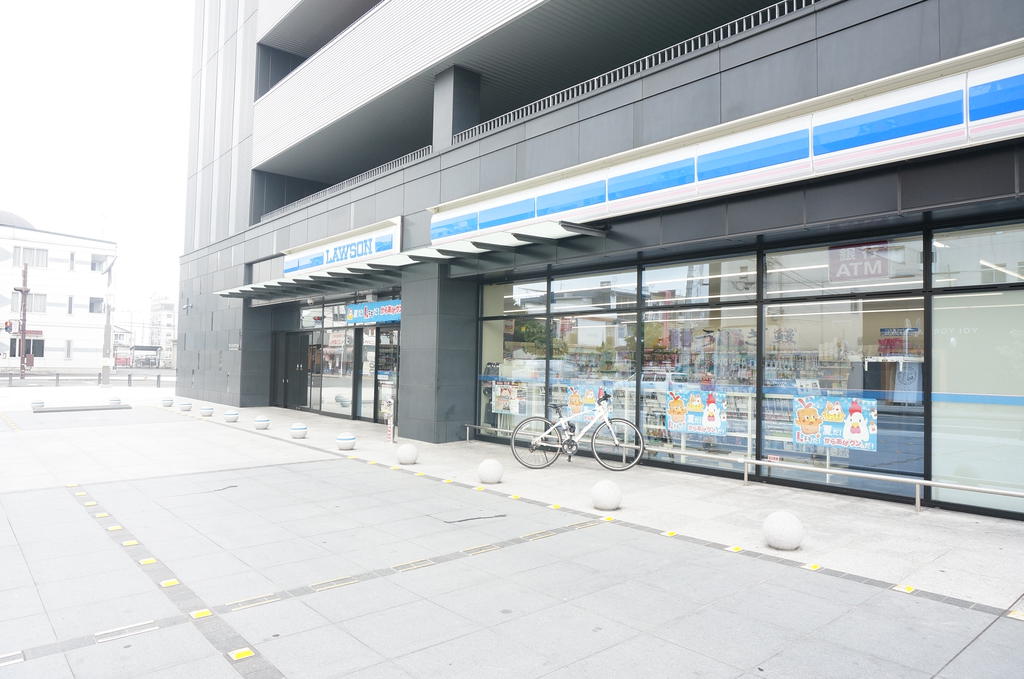 コンビニ　ローソン太田駅南口店（コンビニ）まで494m