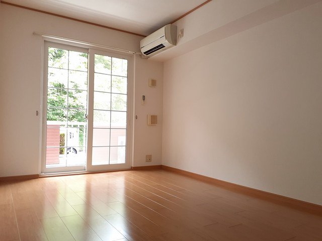 居室・リビング　おしゃれな居間です