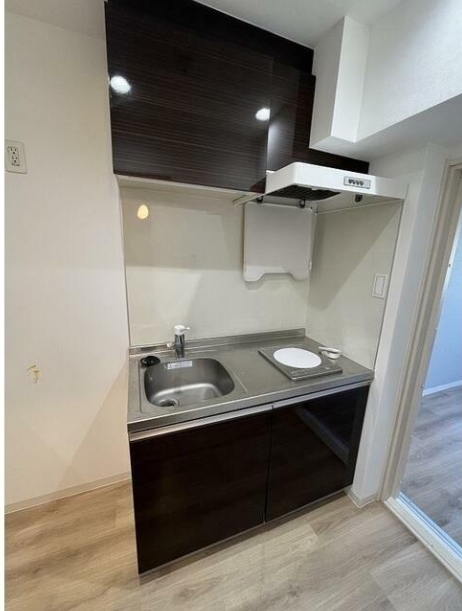 キッチン　コンパクトなキッチンで掃除もラクラク