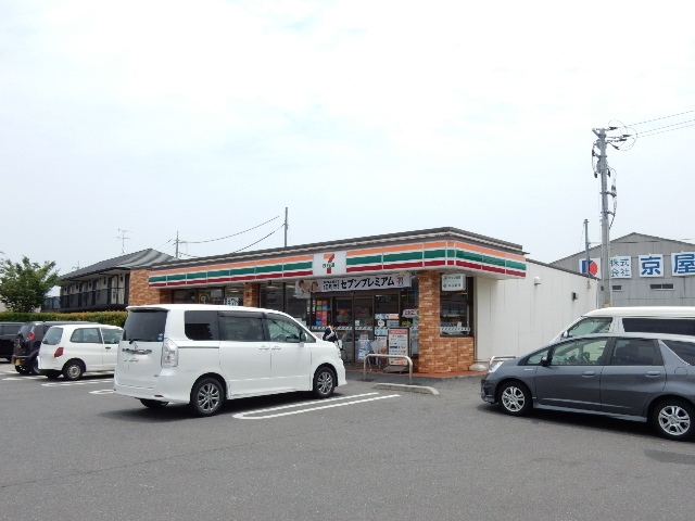 コンビニ　セブンイレブン西市駅前店（コンビニ）まで394m