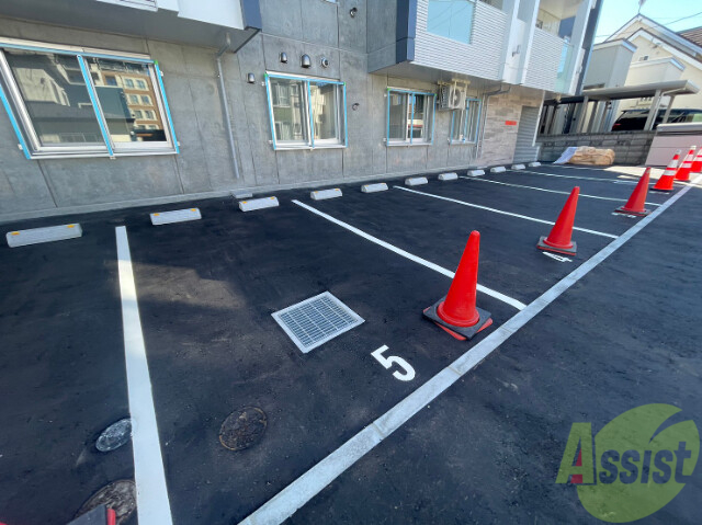 駐車場　駐車場