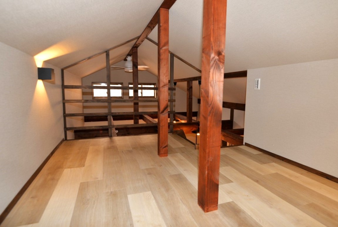 居室・リビング　3階ロフト部分