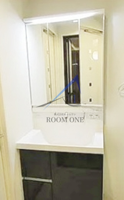 洗面設備　洗面台です。