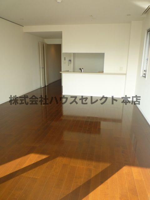 居室・リビング　別号室参考写真