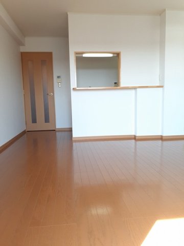 居室・リビング　こちらのリビングで趣味の時間をお楽しみください