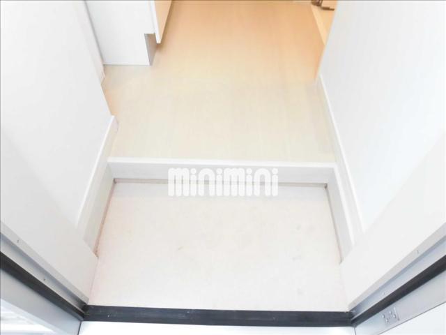 玄関　玄関はキレイに保ちたいですね