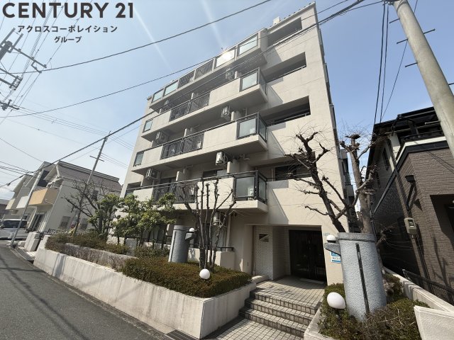 建物外観　エレベーター完備☆