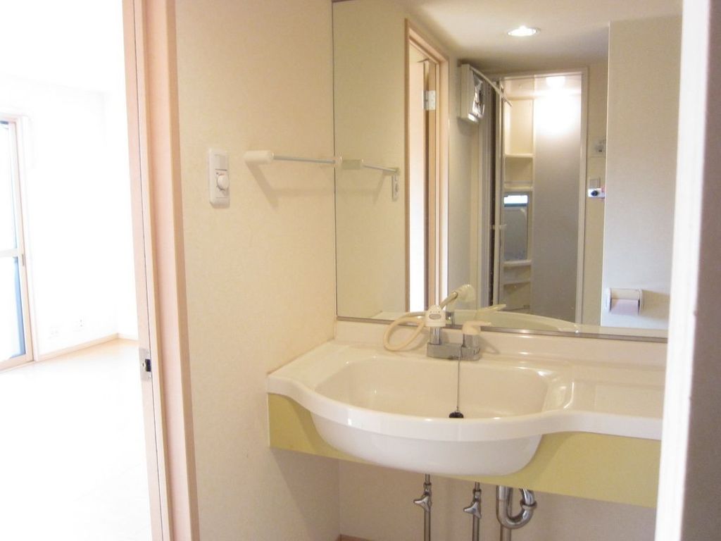 洗面設備　☆シャワー付洗面台☆